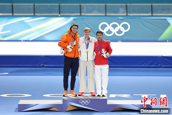 宁忠岩米兰冬奥会首秀摘铜牌 中国代表团添第三