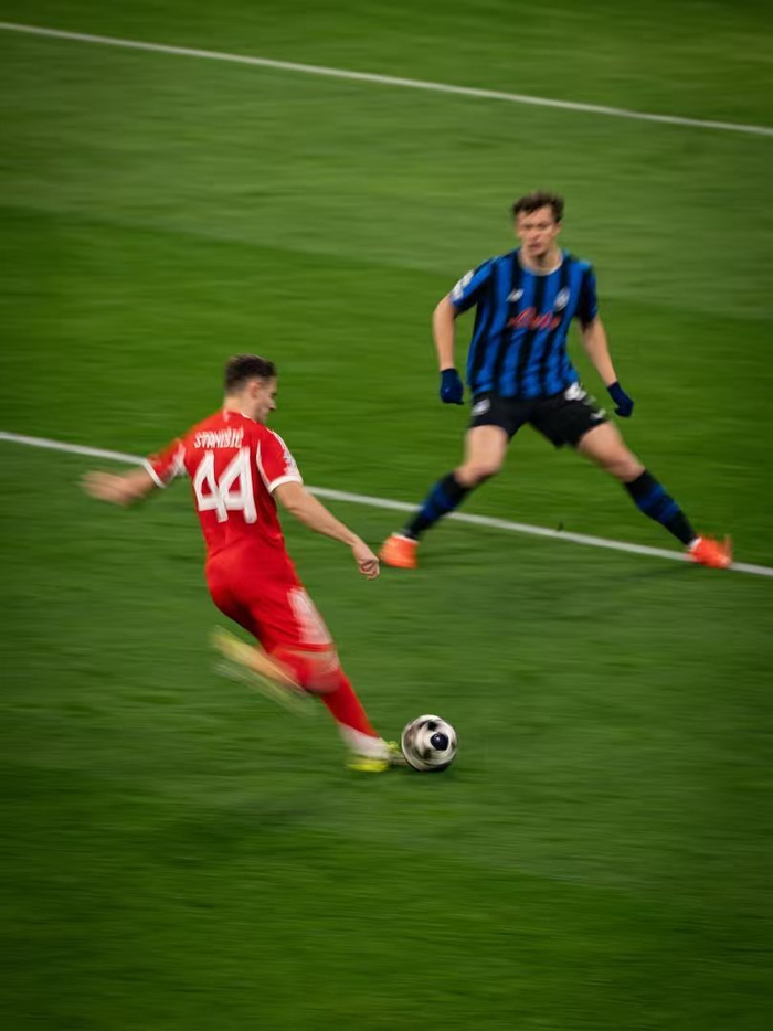 斯坦尼西奇关键助攻助拜仁晋级欧冠八强 社交媒