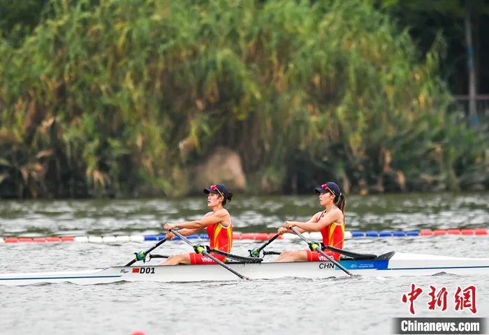 杭州亚运会赛艇女子轻量级双人双桨决赛中国组