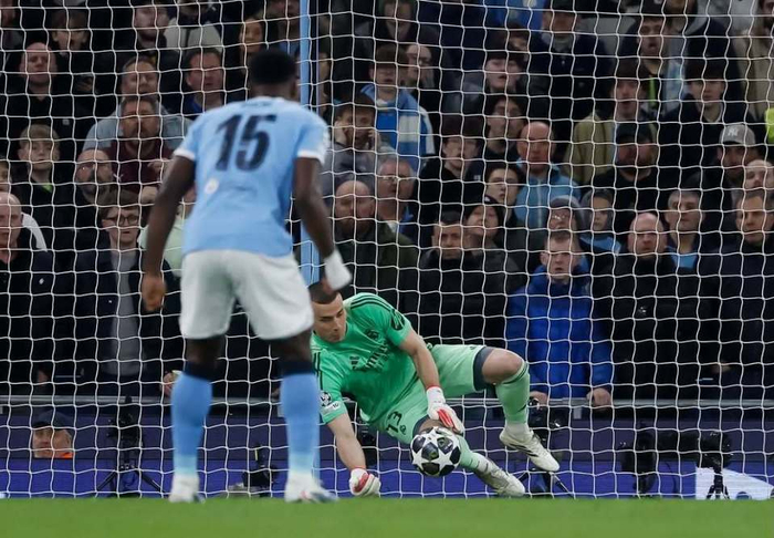 皇马欧冠淘汰曼城晋级八强 卢宁替补登场赛后发