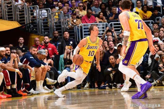 佩林卡神操作！肯纳德逆袭成持球核心，湖人上