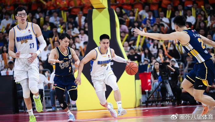 山东队逆转福建队重返联赛第四 外援斯蒂尔高效